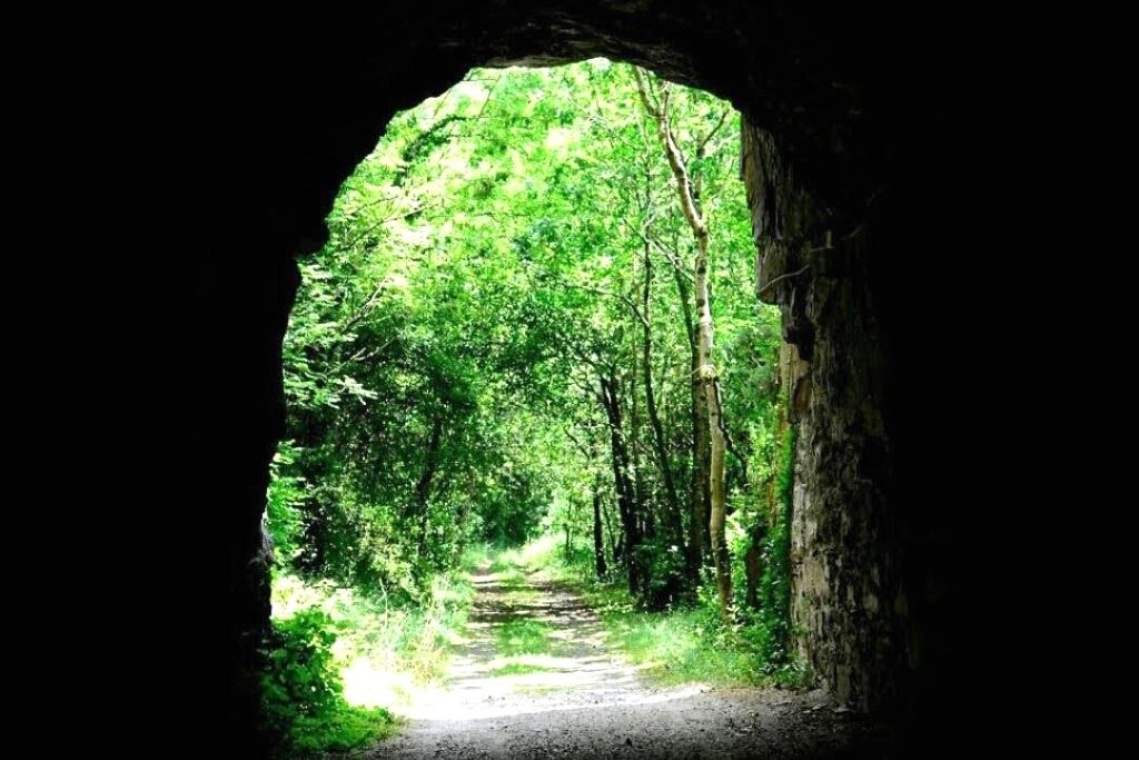 Vía verde ferrocarril Eo